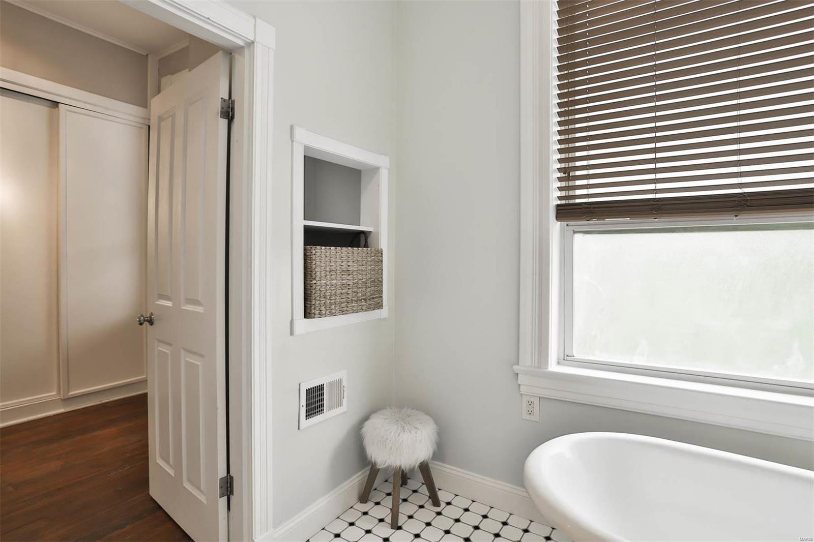 2018 Senate Street, Unit R St. Louis, MO 63118 - Photo 32 of 34