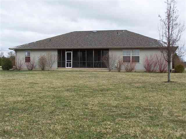 250 Fairview Road Washington, IL 61571 - Photo 15 of 15 Gallery Image 15