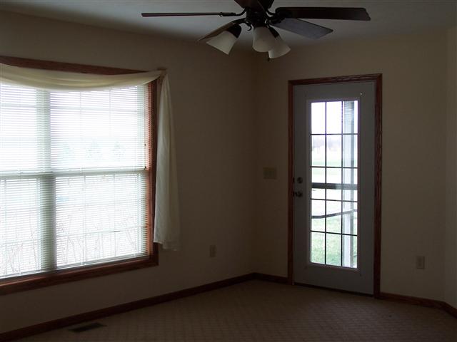 250 Fairview Road Washington, IL 61571 - Photo 9 of 15 Gallery Image 9