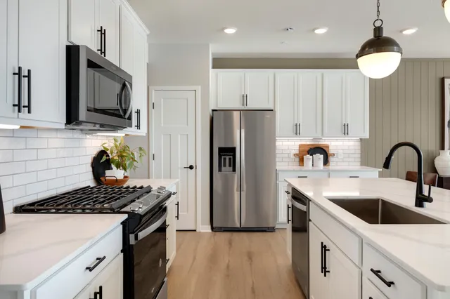 $382,990 | 14419 104th Avenue North, St. Paul, MN 55129