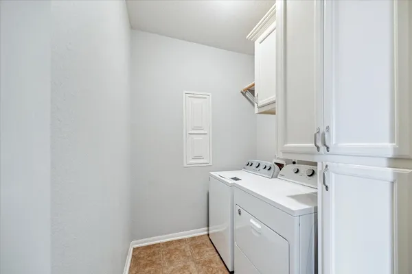 $339,000 | 8942 Summer Ash Lane, Sugar Land, TX 77479