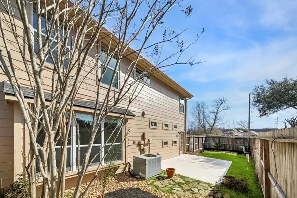 $339,000 | 8942 Summer Ash Lane, Sugar Land, TX 77479