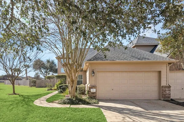 $339,000 | 8942 Summer Ash Lane, Sugar Land, TX 77479