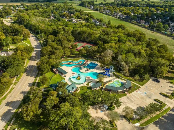 $339,000 | 8942 Summer Ash Lane, Sugar Land, TX 77479