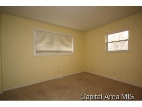 5875 Old Jacksonville Road Springfield, IL 62711 - Photo 13 of 15 Gallery Image 13