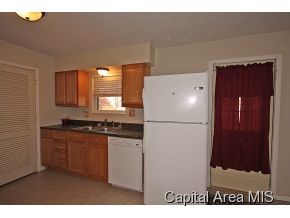 5875 Old Jacksonville Road Springfield, IL 62711 - Photo 8 of 15 Gallery Image 8