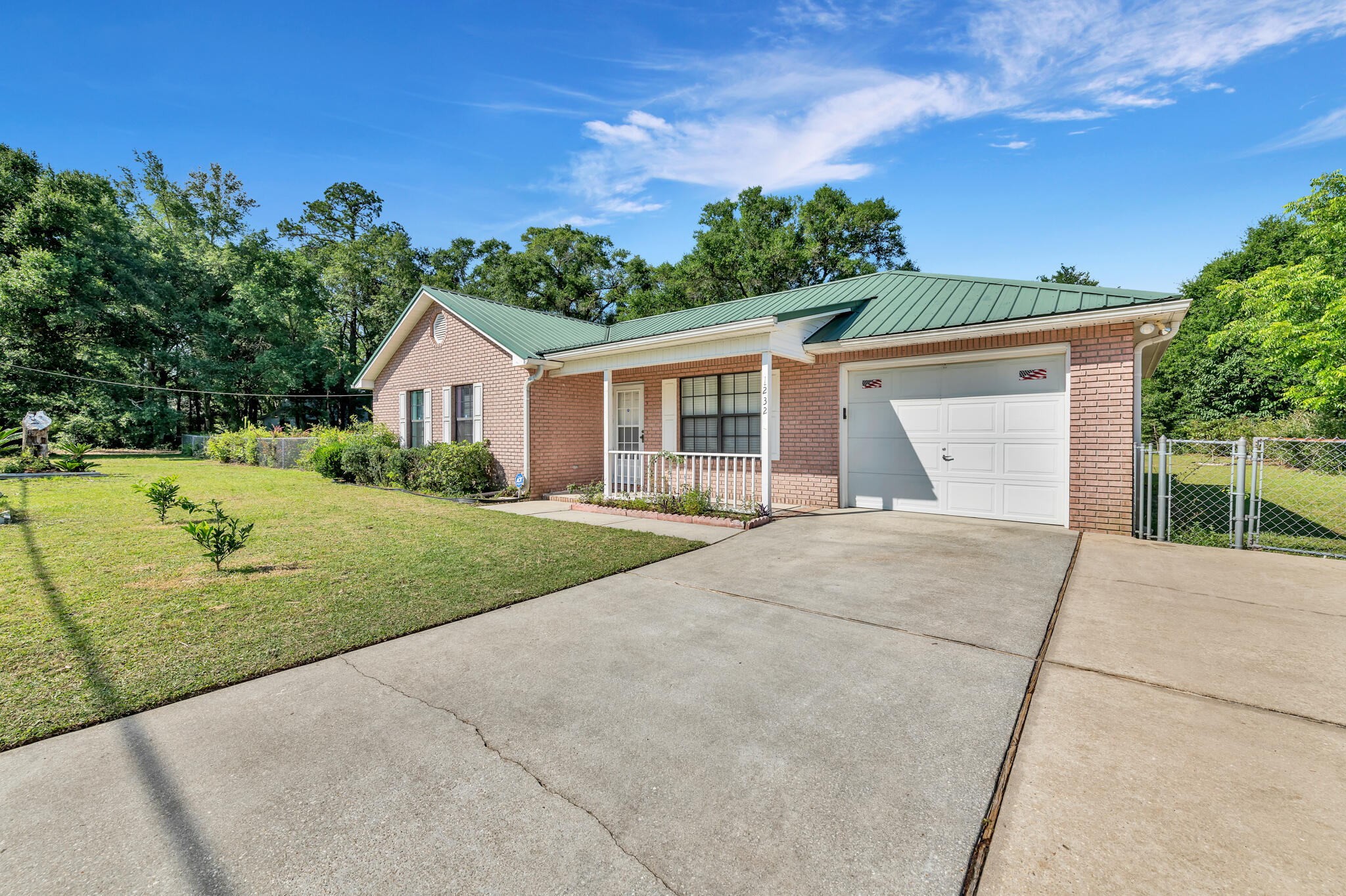 1232 Mapoles Street Crestview, FL 32536 - Photo 3 of 28 _D853848