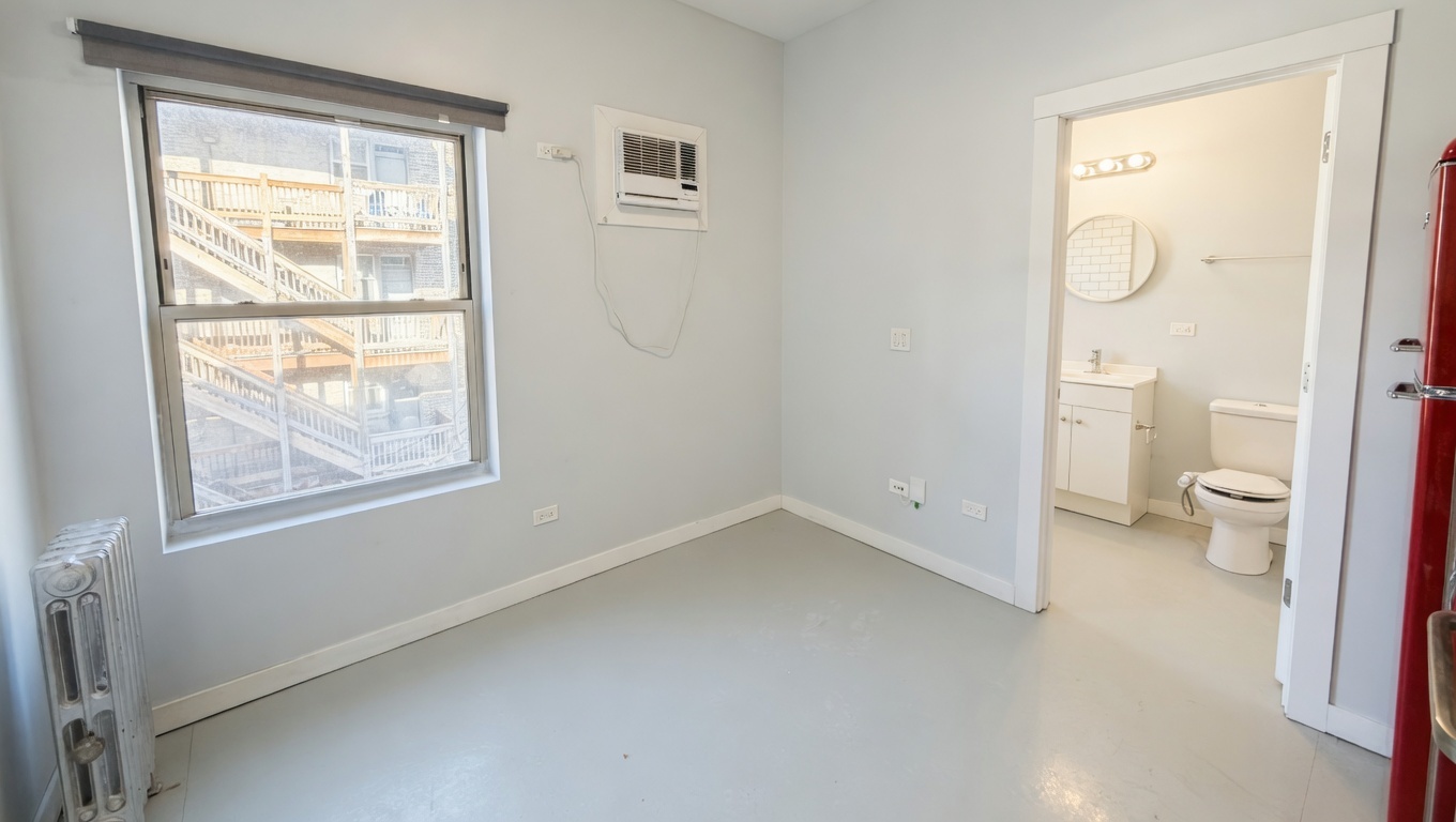 4700 North Racine Avenue, Unit 211 Chicago, IL 60640 - Photo 3 of 5