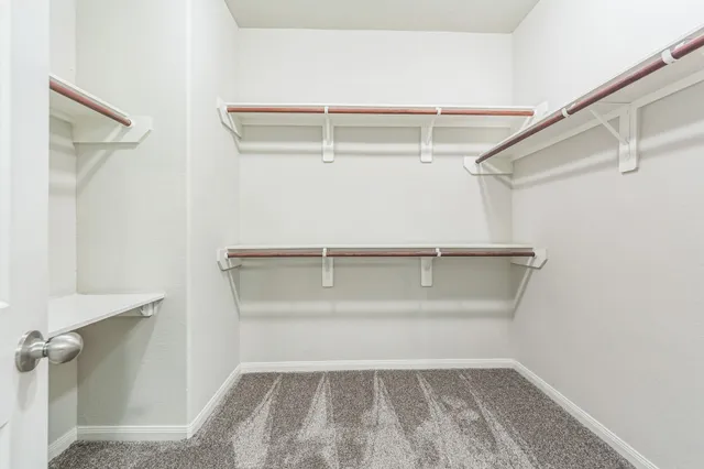 $2,425 | 303 Woodhaven Drive, West Columbia, TX 77486