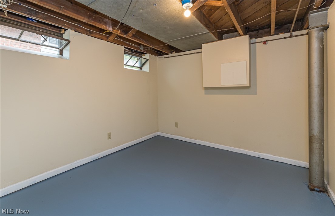 3702 Pennington Road Cleveland, OH 44120 - Photo 20 of 24