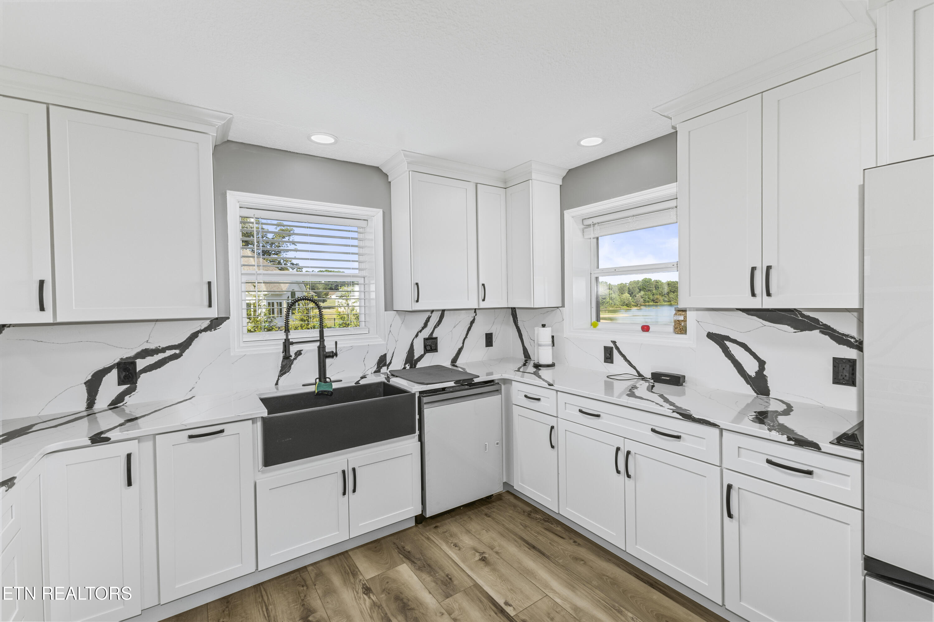 460 Peninsula Pointe Rutledge, TN 37861 - Photo 15 of 47 5841C522-F656-4F36-AB61-B964CF16DF50