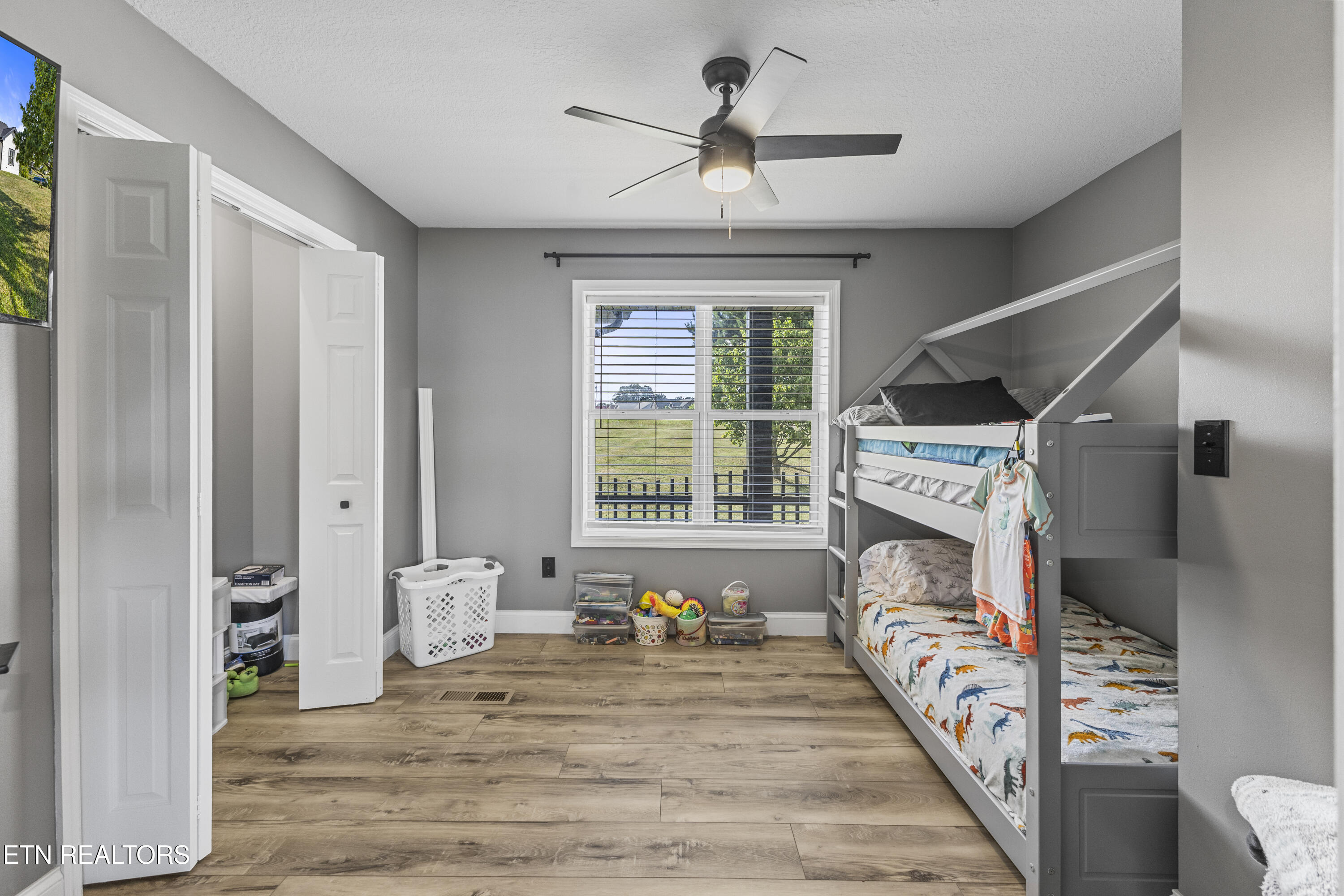 460 Peninsula Pointe Rutledge, TN 37861 - Photo 18 of 47 8B07E6BA-F659-4997-80C7-B4B58DE576A2