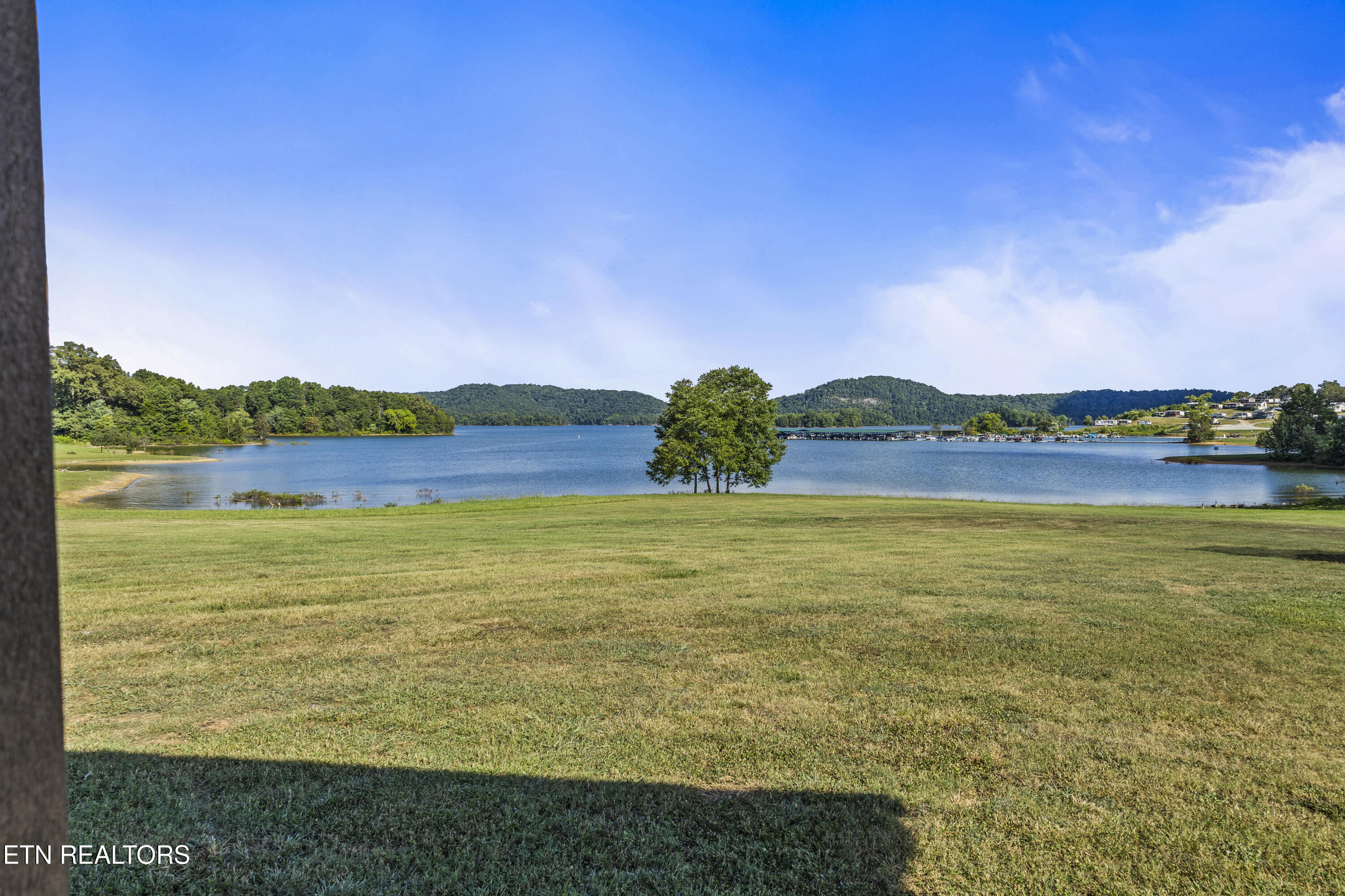 460 Peninsula Pointe Rutledge, TN 37861 - Photo 38 of 47 09636788-0CD1-4CBE-BB80-ED401121C853