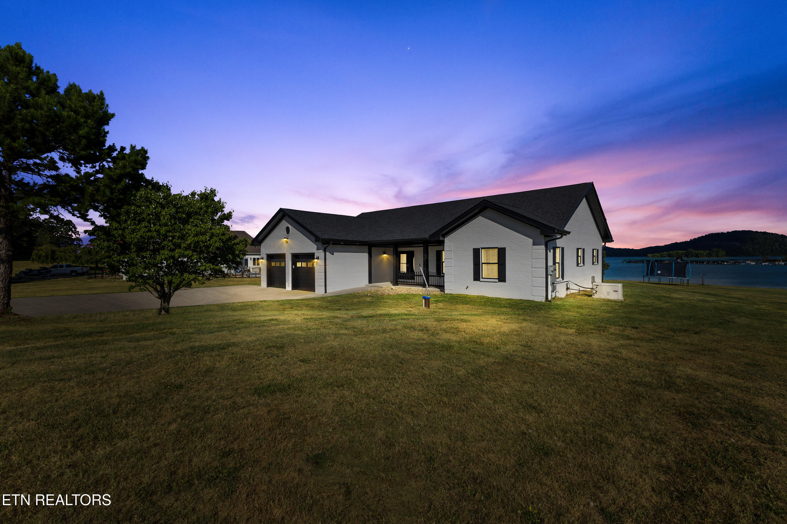 460 Peninsula Pointe Rutledge, TN 37861 - Photo 47 of 47 C928ADED-7100-4206-907E-EE766390E51B