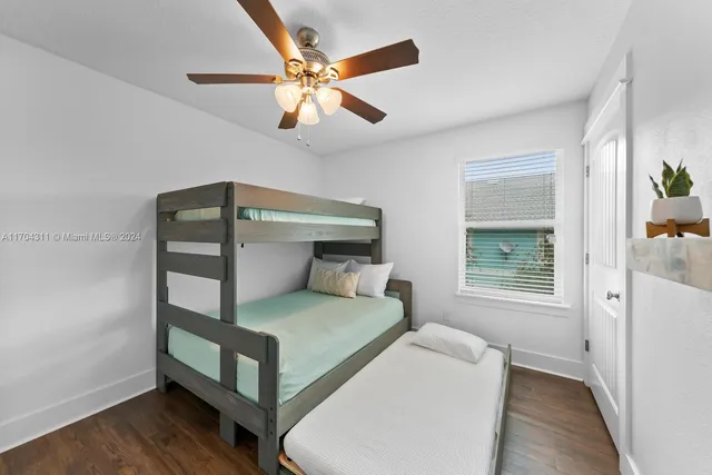 $5,500 | 412 South 5th Avenue, Jacksonville Beach, FL 32250