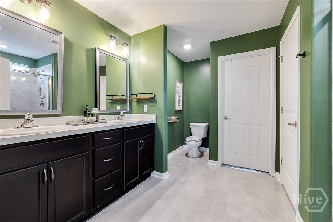 87 Melody Drive Pooler, GA 31322 - Photo 34 of 46 Master bathroom with double sinks