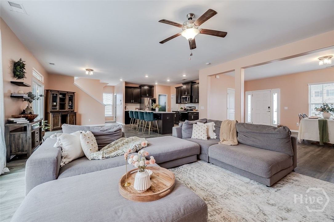 87 Melody Drive Pooler, GA 31322 - Photo 10 of 46 Living room