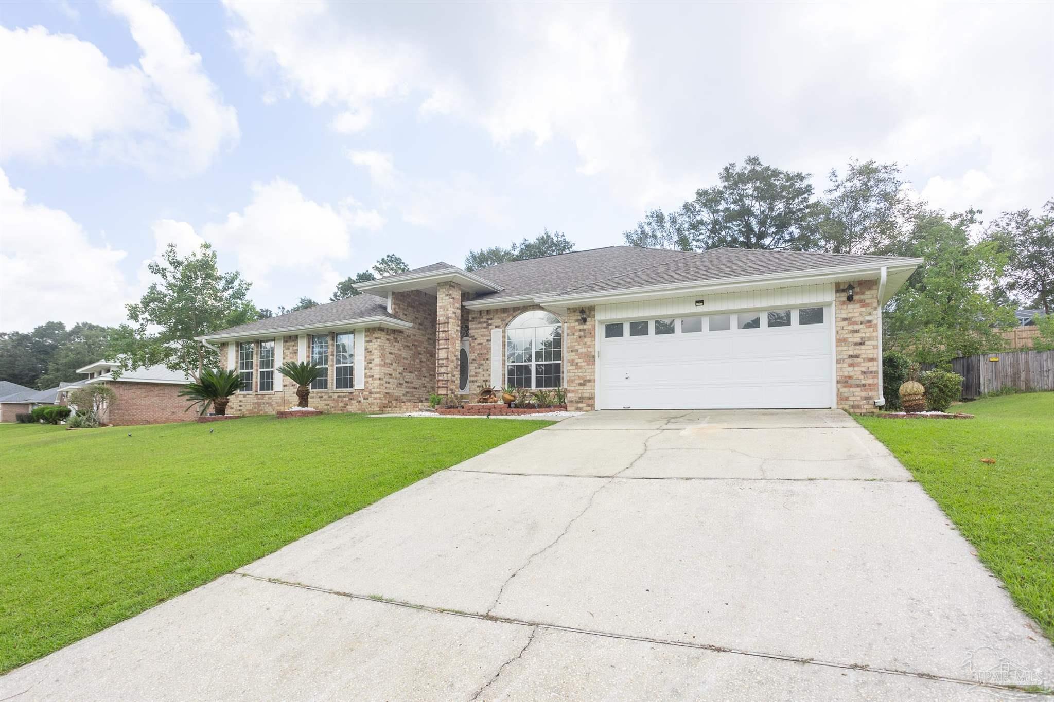 450 Turnberry Road Cantonment, FL 32533 - Photo 2 of 42 Gallery Image 2
