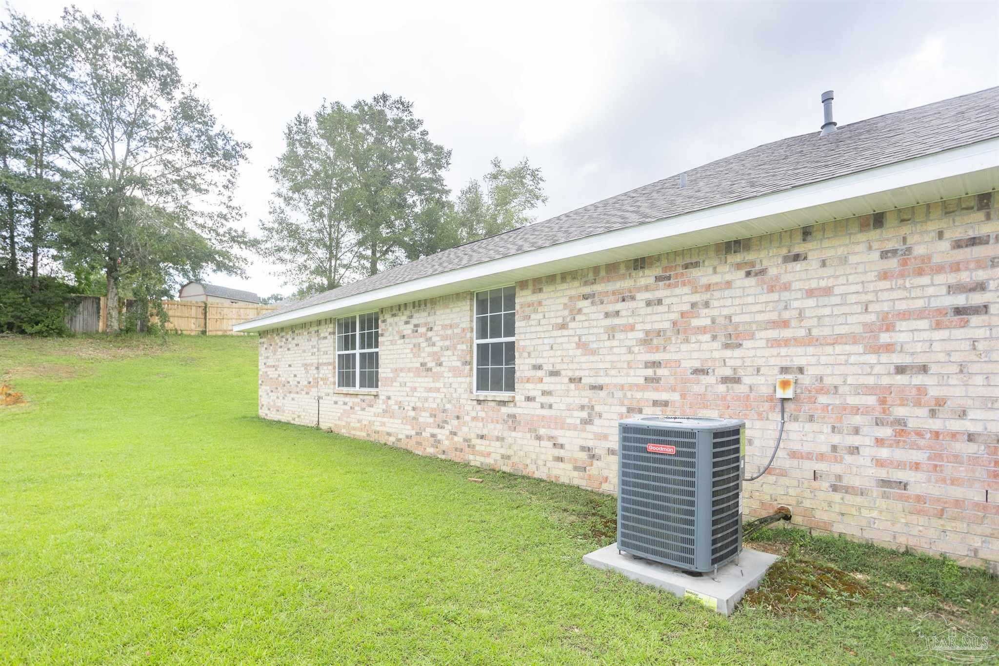 450 Turnberry Road Cantonment, FL 32533 - Photo 6 of 42 Gallery Image 6