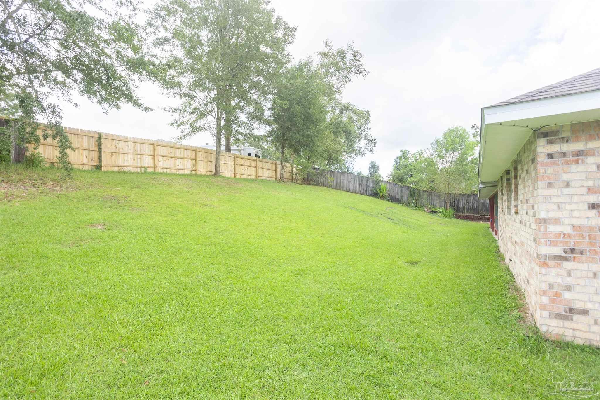 450 Turnberry Road Cantonment, FL 32533 - Photo 7 of 42 Gallery Image 7