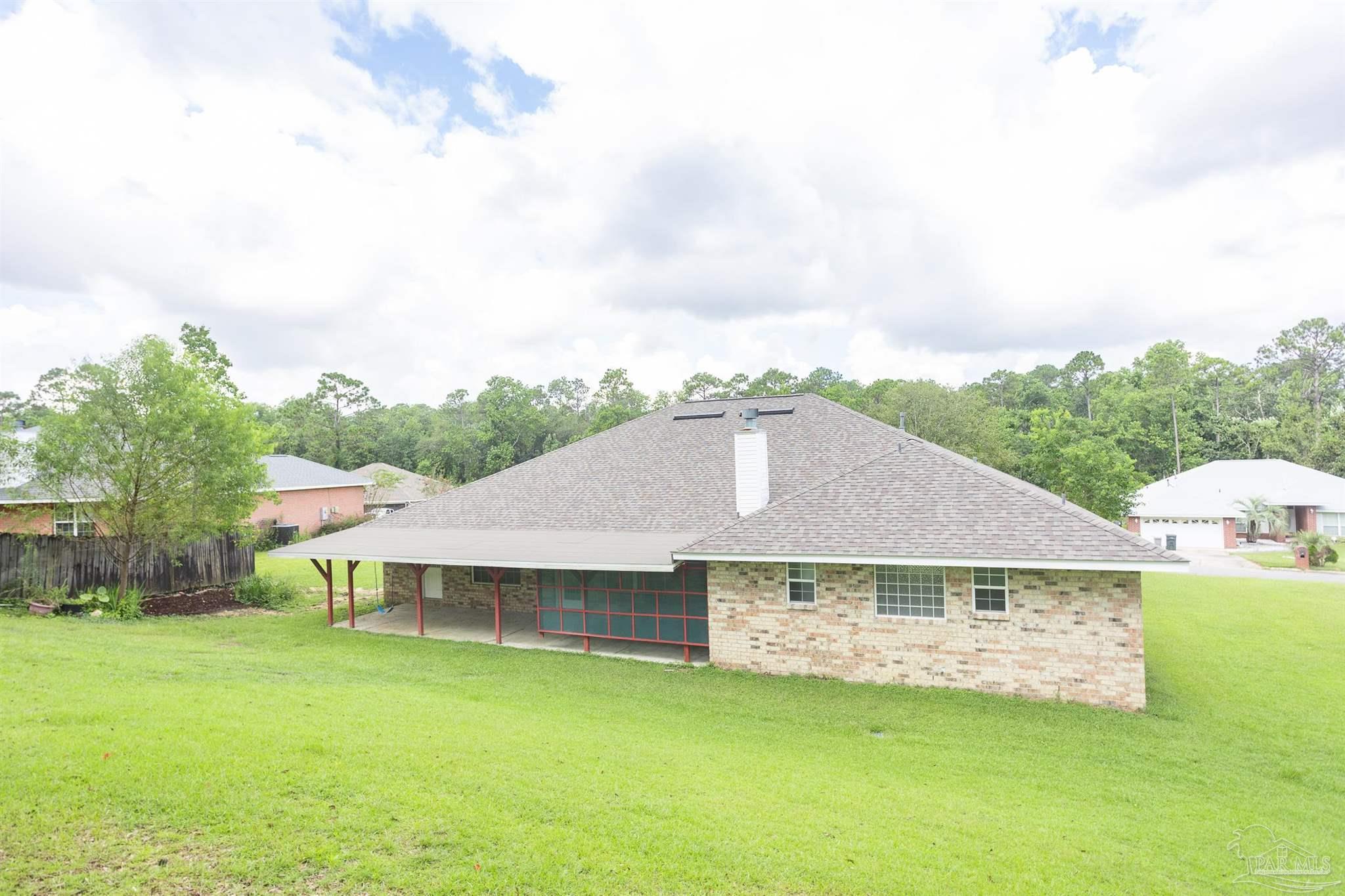 450 Turnberry Road Cantonment, FL 32533 - Photo 8 of 42 Gallery Image 8