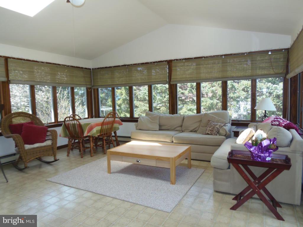 2641 Pinewood Road Lancaster, PA 17601 - Photo 12 of 35