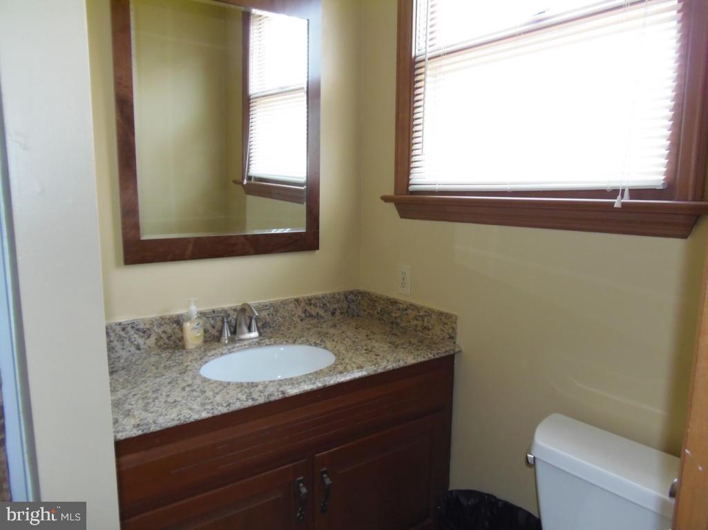 2641 Pinewood Road Lancaster, PA 17601 - Photo 16 of 35