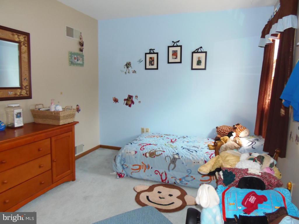 2641 Pinewood Road Lancaster, PA 17601 - Photo 20 of 35