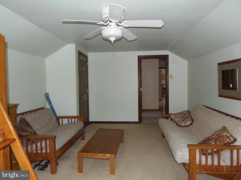 2641 Pinewood Road Lancaster, PA 17601 - Photo 22 of 35