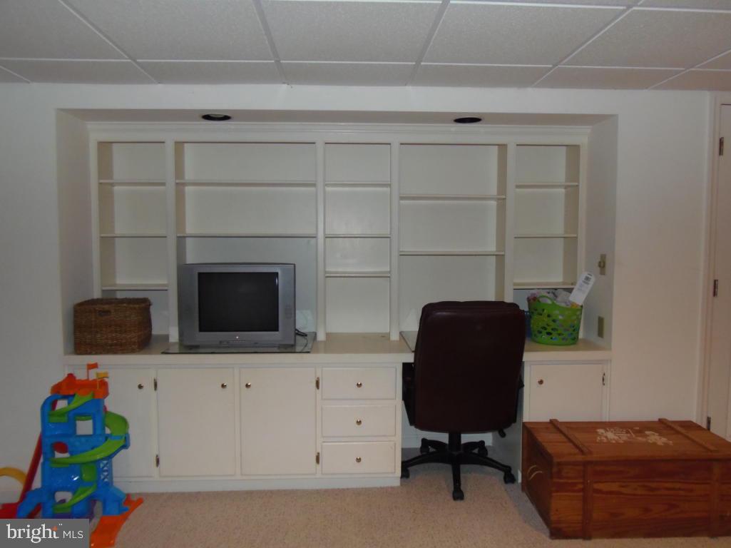 2641 Pinewood Road Lancaster, PA 17601 - Photo 28 of 35