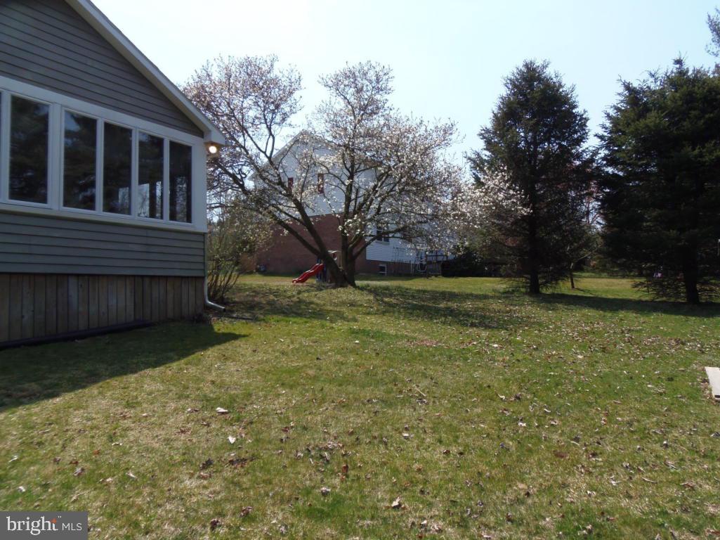 2641 Pinewood Road Lancaster, PA 17601 - Photo 33 of 35