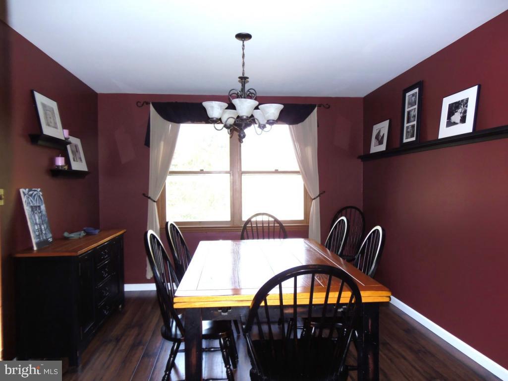 2641 Pinewood Road Lancaster, PA 17601 - Photo 10 of 35