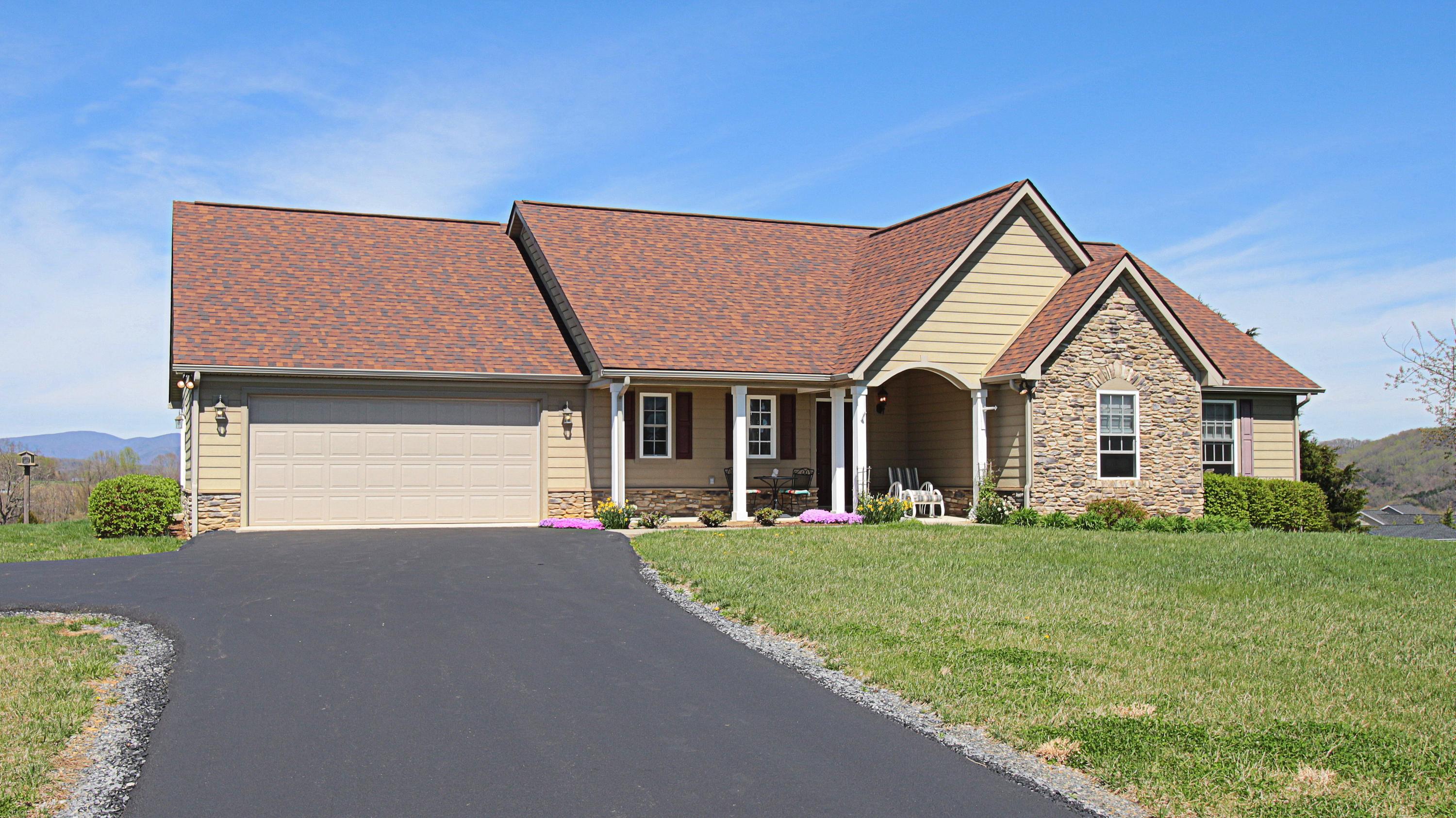 244 Oak Ridge Road Buchanan, VA 24066 - Photo 1 of 51 IMG_1881