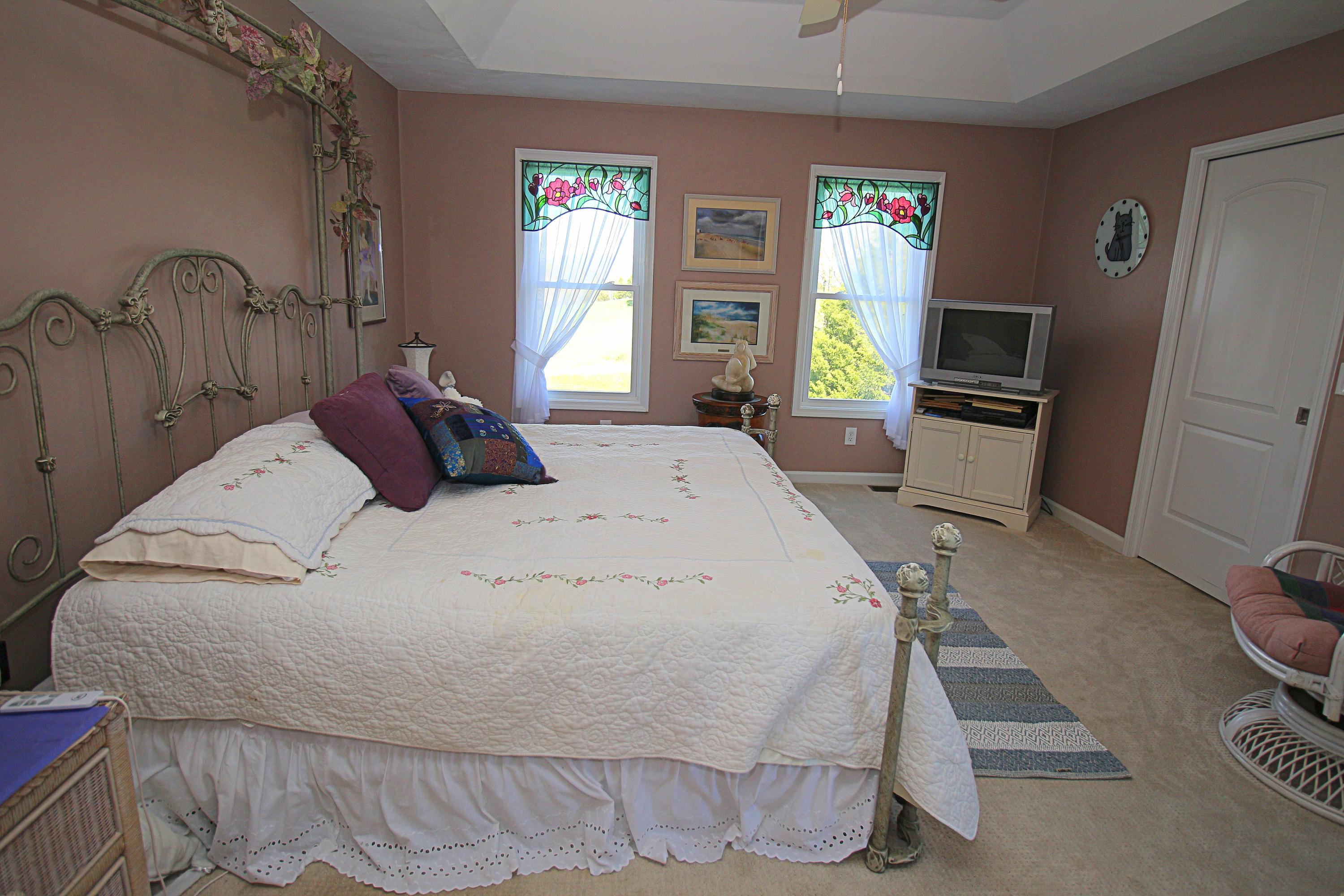 244 Oak Ridge Road Buchanan, VA 24066 - Photo 22 of 51 IMG_1822