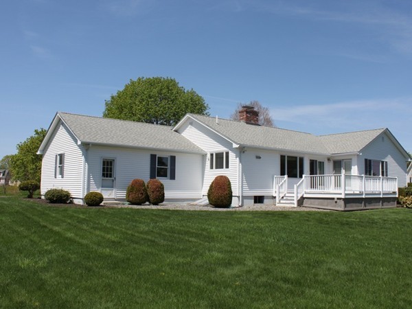 6 Ruggles Pond Road Westborough, MA 01581 - Photo 12 of 13 Gallery Image 12