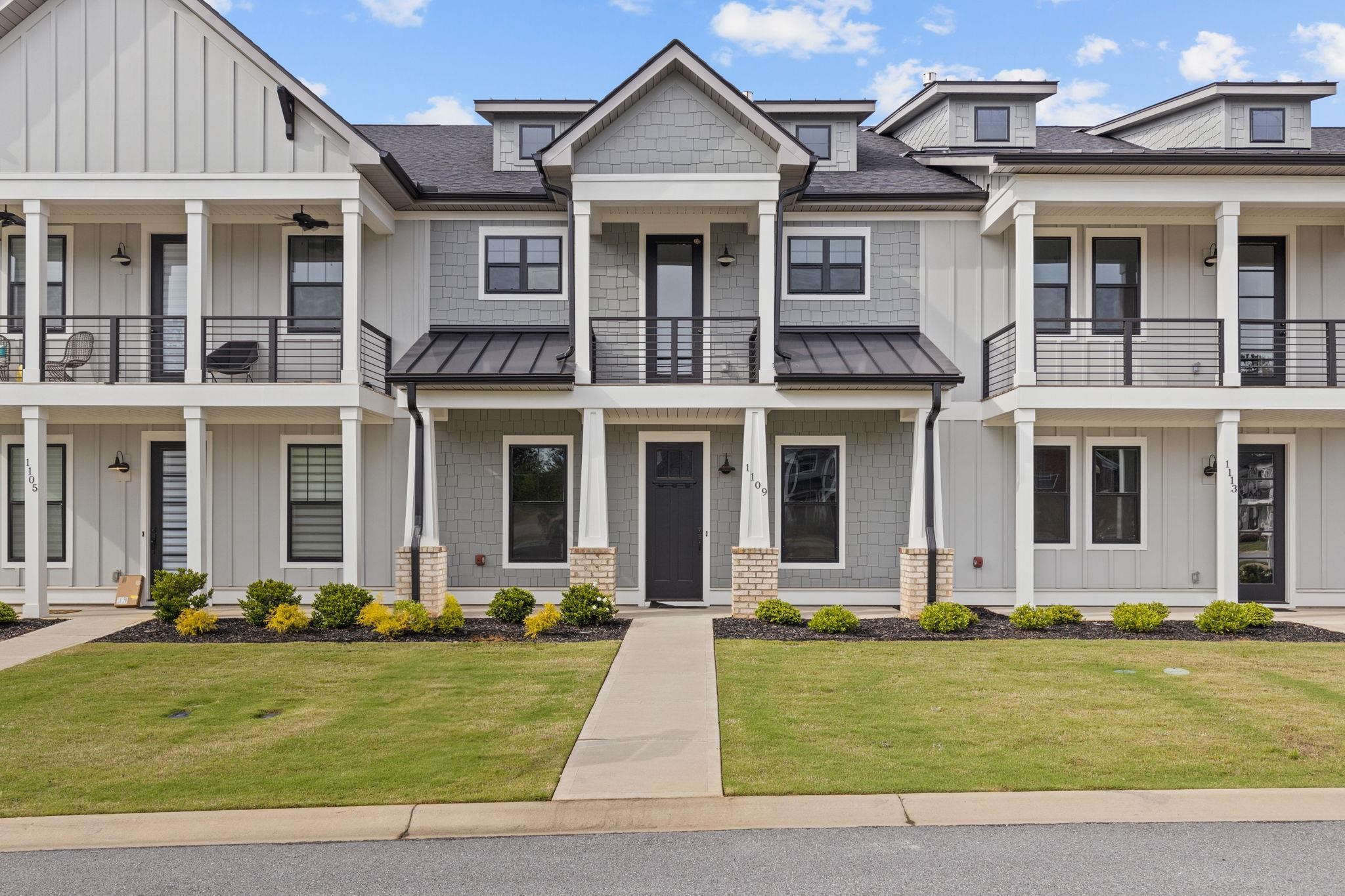 1109 Syrah Lane Duncan, SC 29334 - Photo 1 of 25