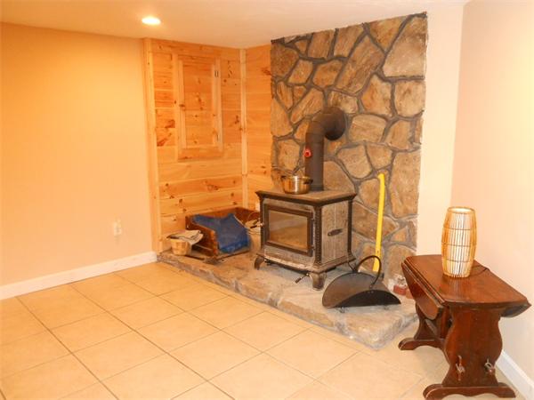 15 Laurel Road Bolton, MA 01740 - Photo 16 of 21 a room with musical instruments