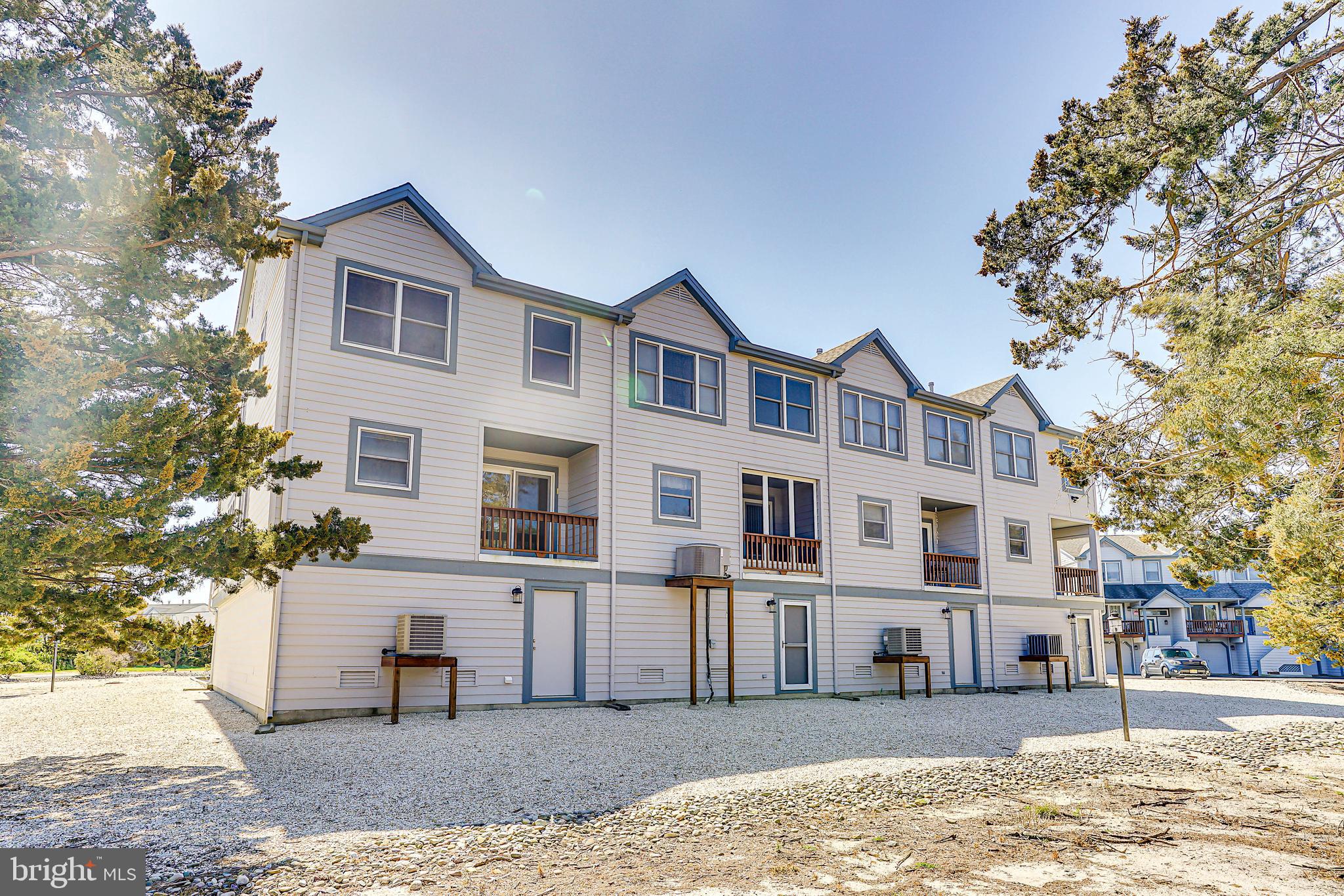 2 Mariners Point West Tuckerton, NJ 08087 - Photo 3 of 25 Gallery Image 3