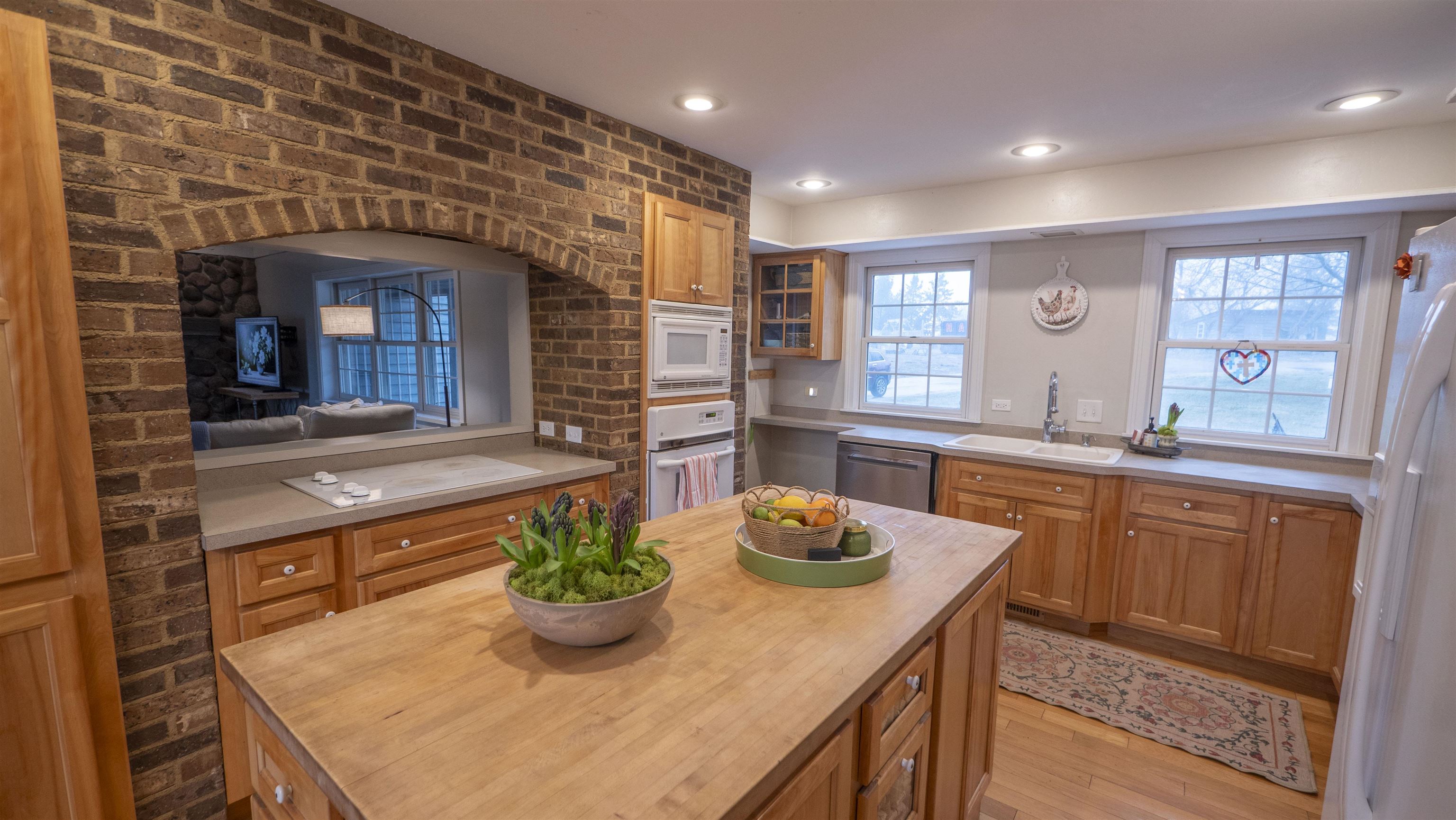 8716 Fountain Grove Road Amherst, WI 54406 - Photo 4 of 46