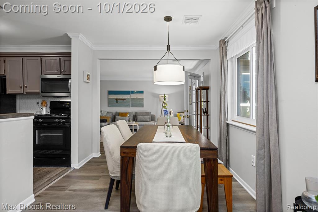 23244 Tuck Road Farmington Hills, MI 48336 - Photo 13 of 53 Gallery Image 13