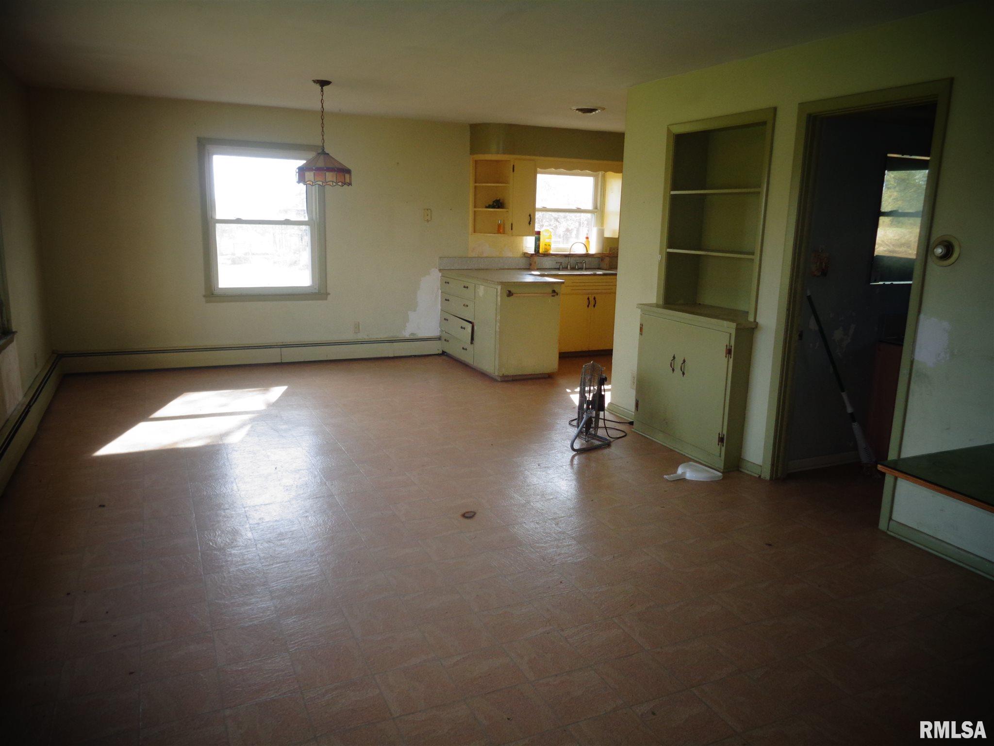 16001 North Elliott Road Princeville, IL 61559 - Photo 11 of 41 Gallery Image 11