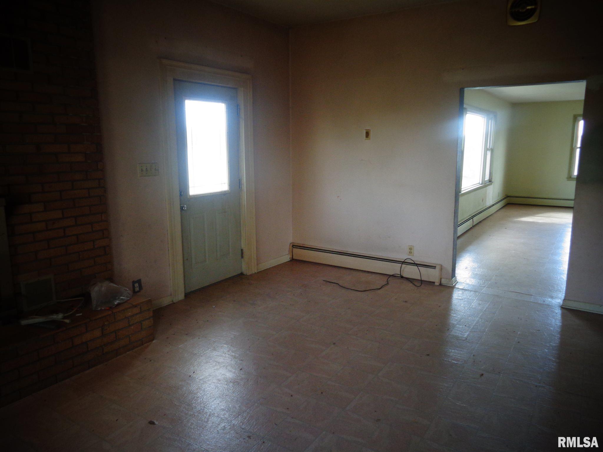 16001 North Elliott Road Princeville, IL 61559 - Photo 16 of 41 Gallery Image 16