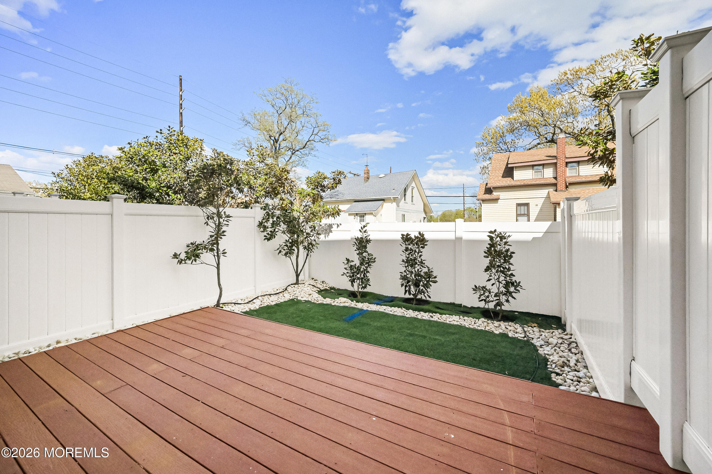 191 Chingarora Avenue, Unit 3 Keyport, NJ 07735 - Photo 27 of 31 191_chingarora_ave035