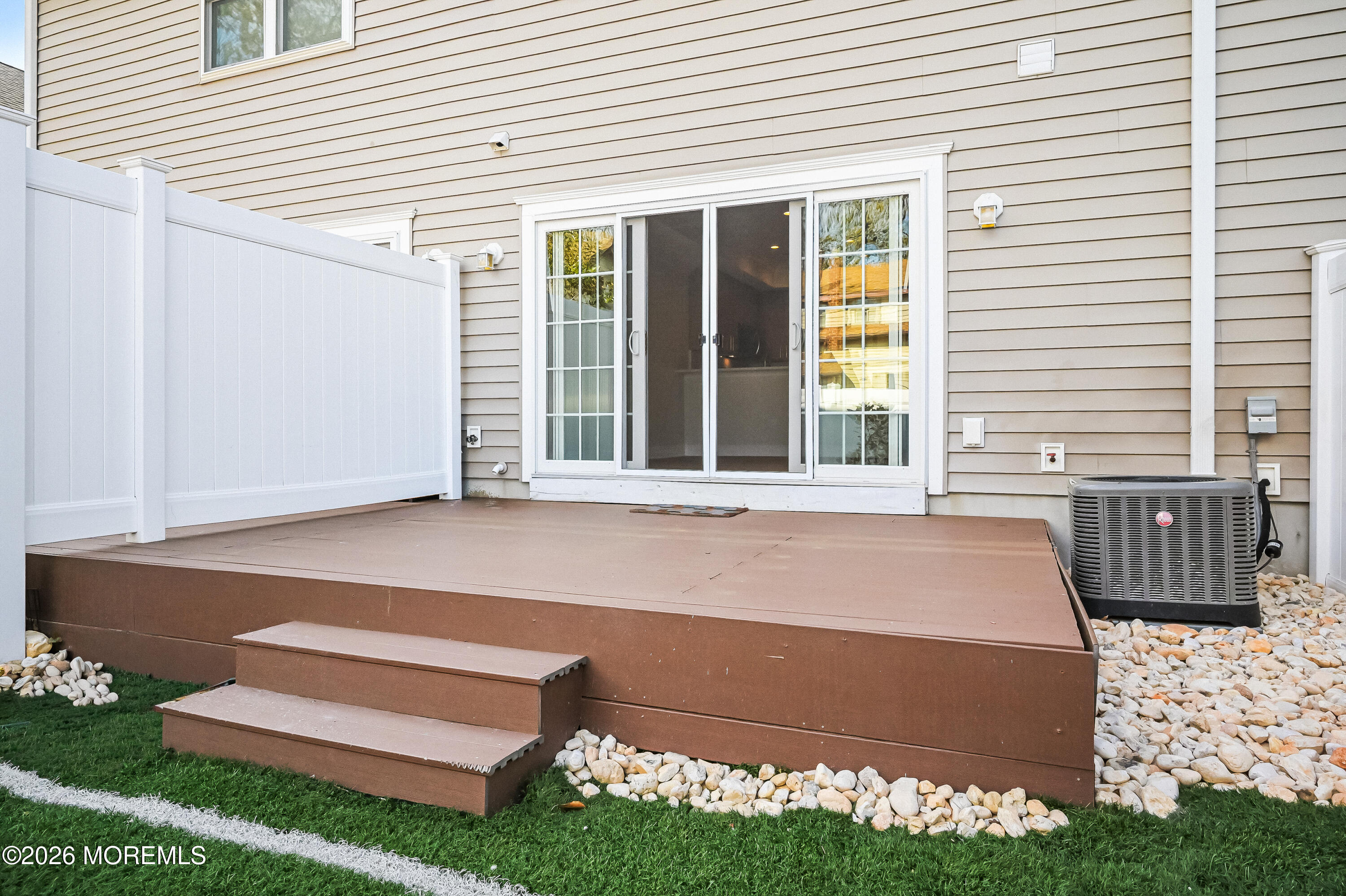 191 Chingarora Avenue, Unit 3 Keyport, NJ 07735 - Photo 29 of 31 191_chingarora_ave037