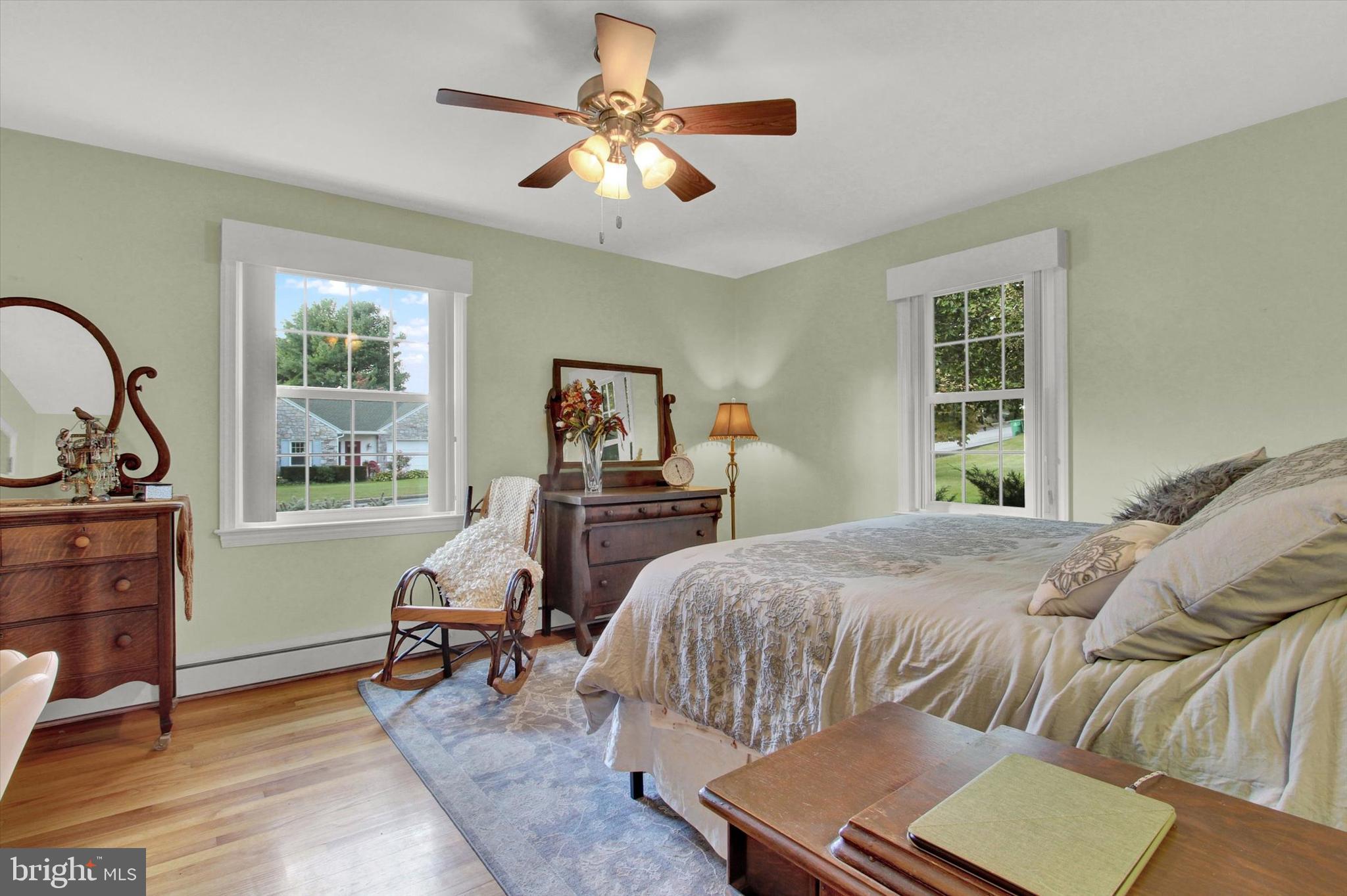 811 Mountain View Road Waynesboro, PA 17268 - Photo 19 of 36 Bedroom 2