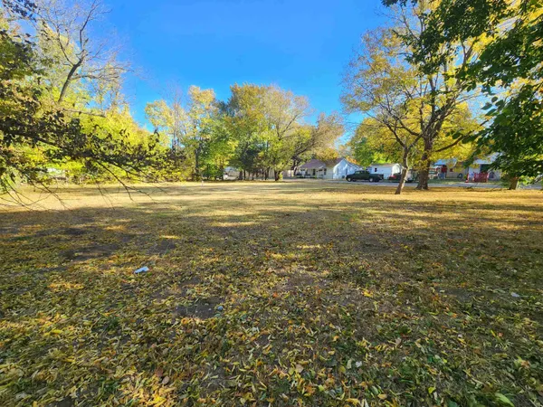 $9,500 | 902 North Denver Street, El Dorado, KS 67042