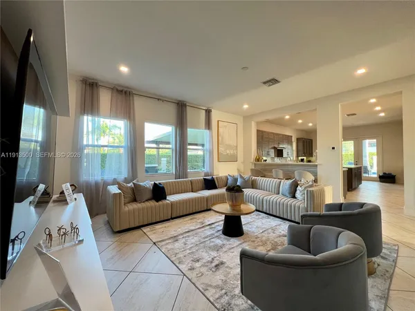 $2,590,000 | 11 Northwest 122nd Avenue, Miami, FL 33182