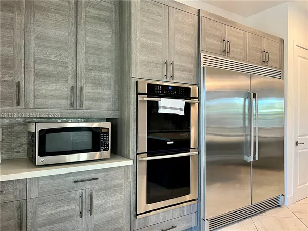 $2,590,000 | 11 Northwest 122nd Avenue, Miami, FL 33182