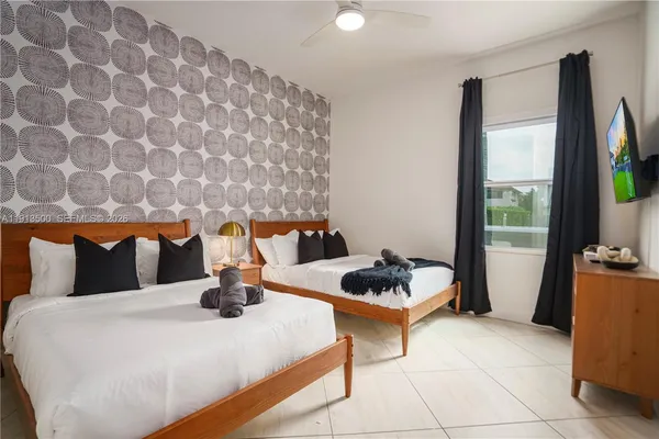 $2,590,000 | 11 Northwest 122nd Avenue, Miami, FL 33182