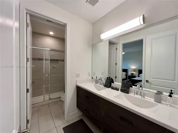 $2,590,000 | 11 Northwest 122nd Avenue, Miami, FL 33182